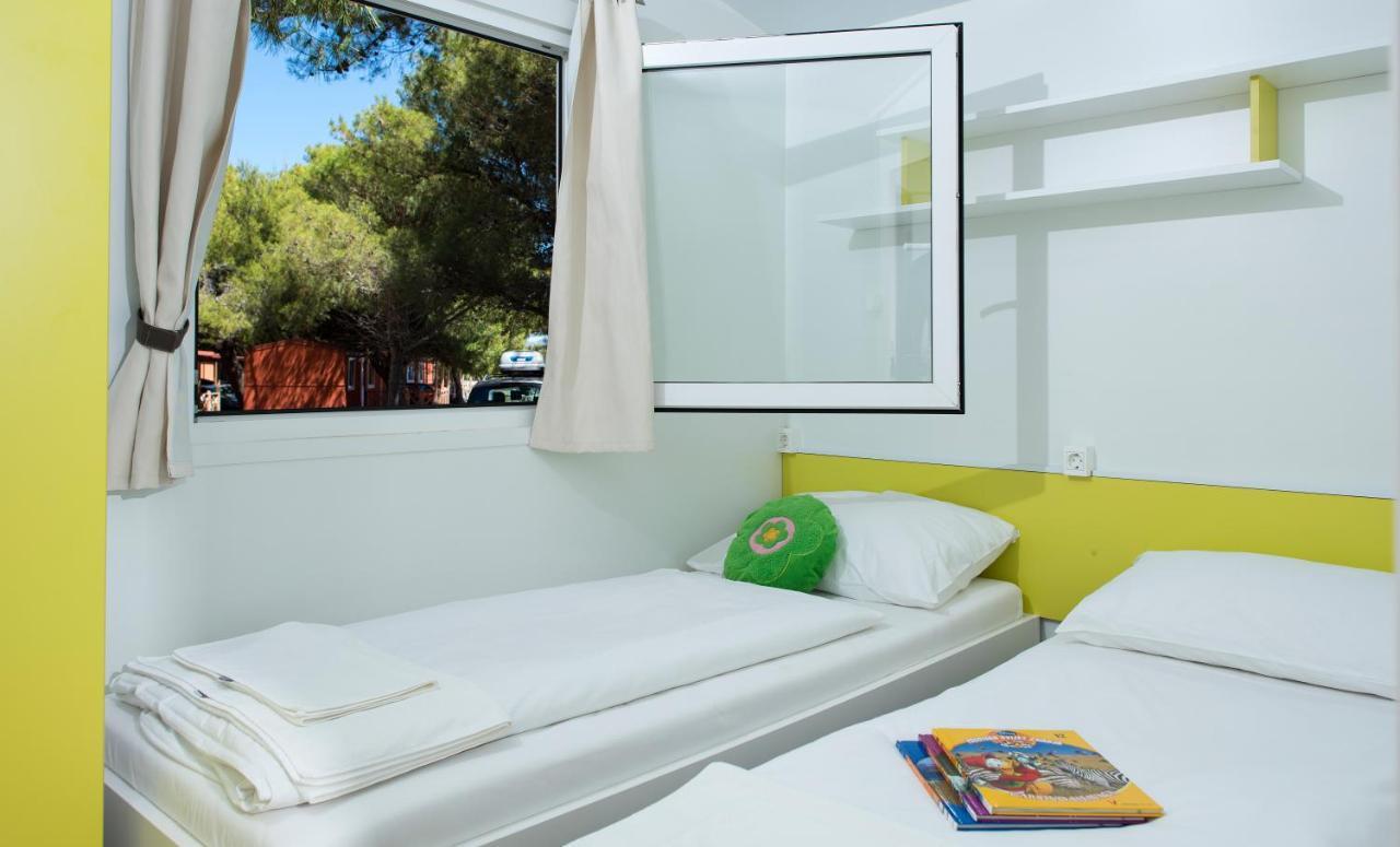 Mobile Homes Camp Perna - Adriatic Kampovi โอเรบิก ภายนอก รูปภาพ