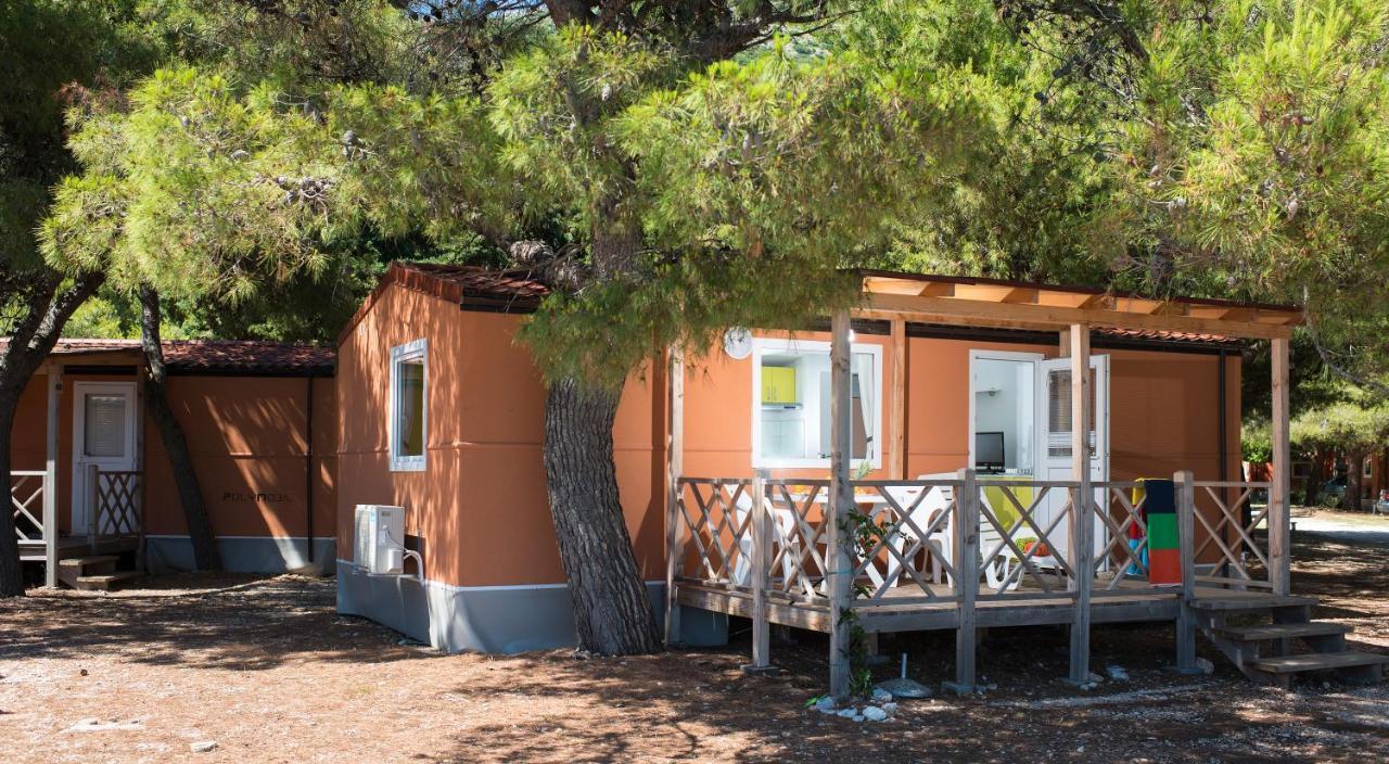 Mobile Homes Camp Perna - Adriatic Kampovi โอเรบิก ภายนอก รูปภาพ