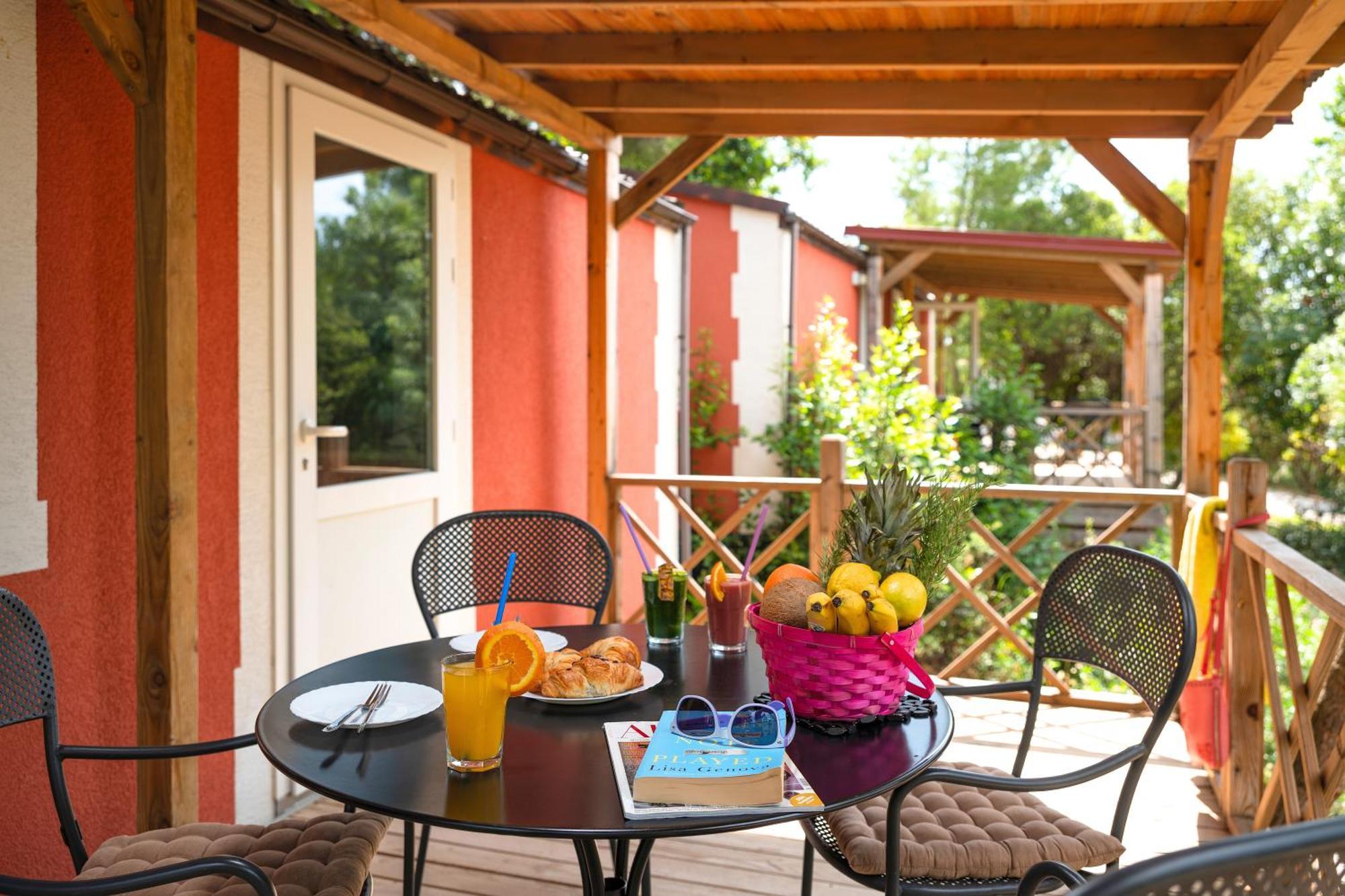 Mobile Homes Camp Perna - Adriatic Kampovi โอเรบิก ภายนอก รูปภาพ