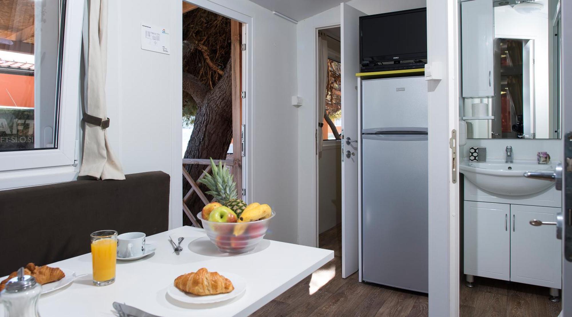 Mobile Homes Camp Perna - Adriatic Kampovi โอเรบิก ภายนอก รูปภาพ