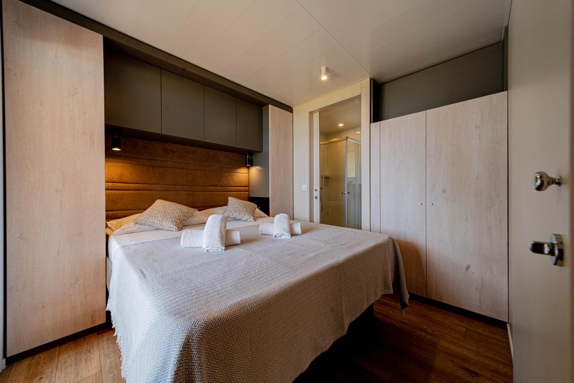 Mobile Homes Camp Perna - Adriatic Kampovi โอเรบิก ภายนอก รูปภาพ