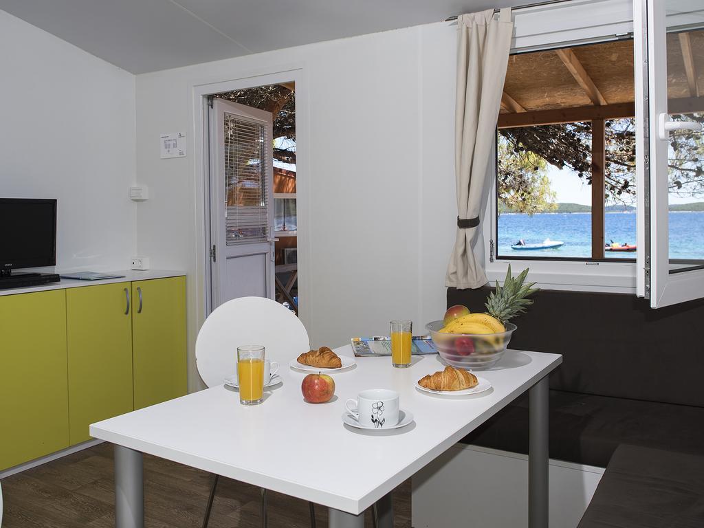 Mobile Homes Camp Perna - Adriatic Kampovi โอเรบิก ภายนอก รูปภาพ
