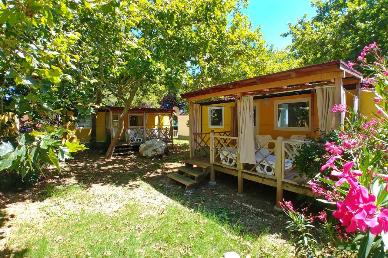 Mobile Homes Camp Perna - Adriatic Kampovi โอเรบิก ภายนอก รูปภาพ
