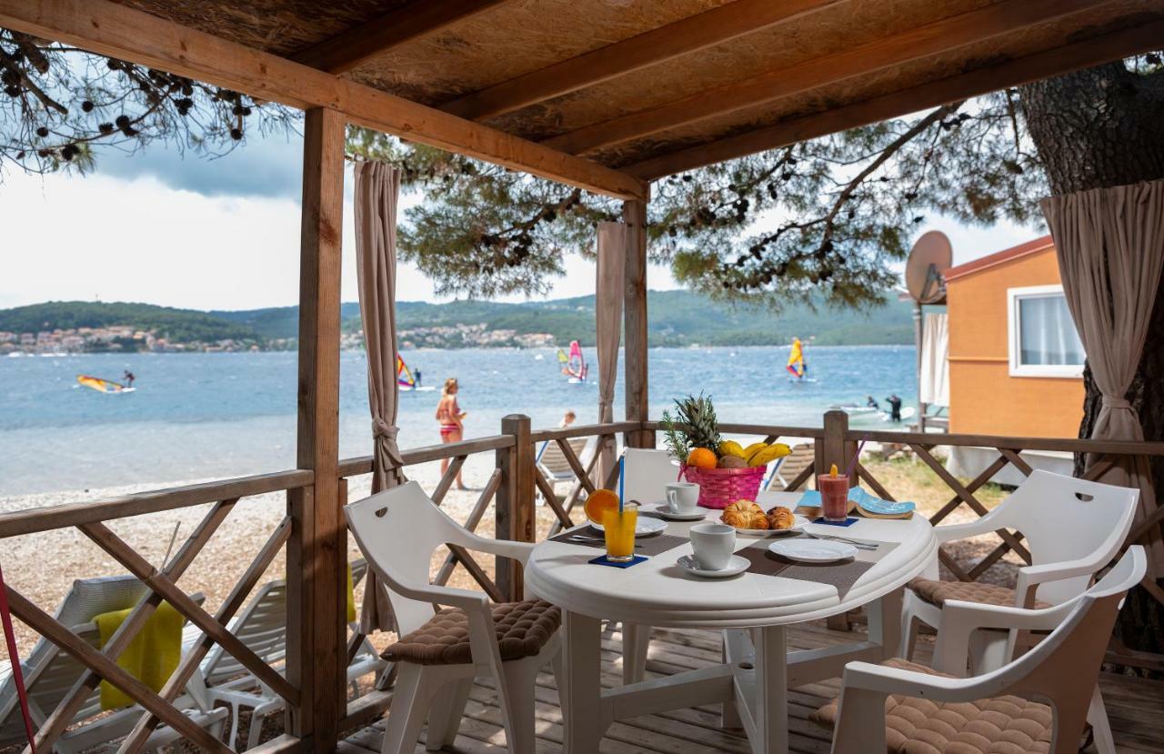 Mobile Homes Camp Perna - Adriatic Kampovi โอเรบิก ภายนอก รูปภาพ